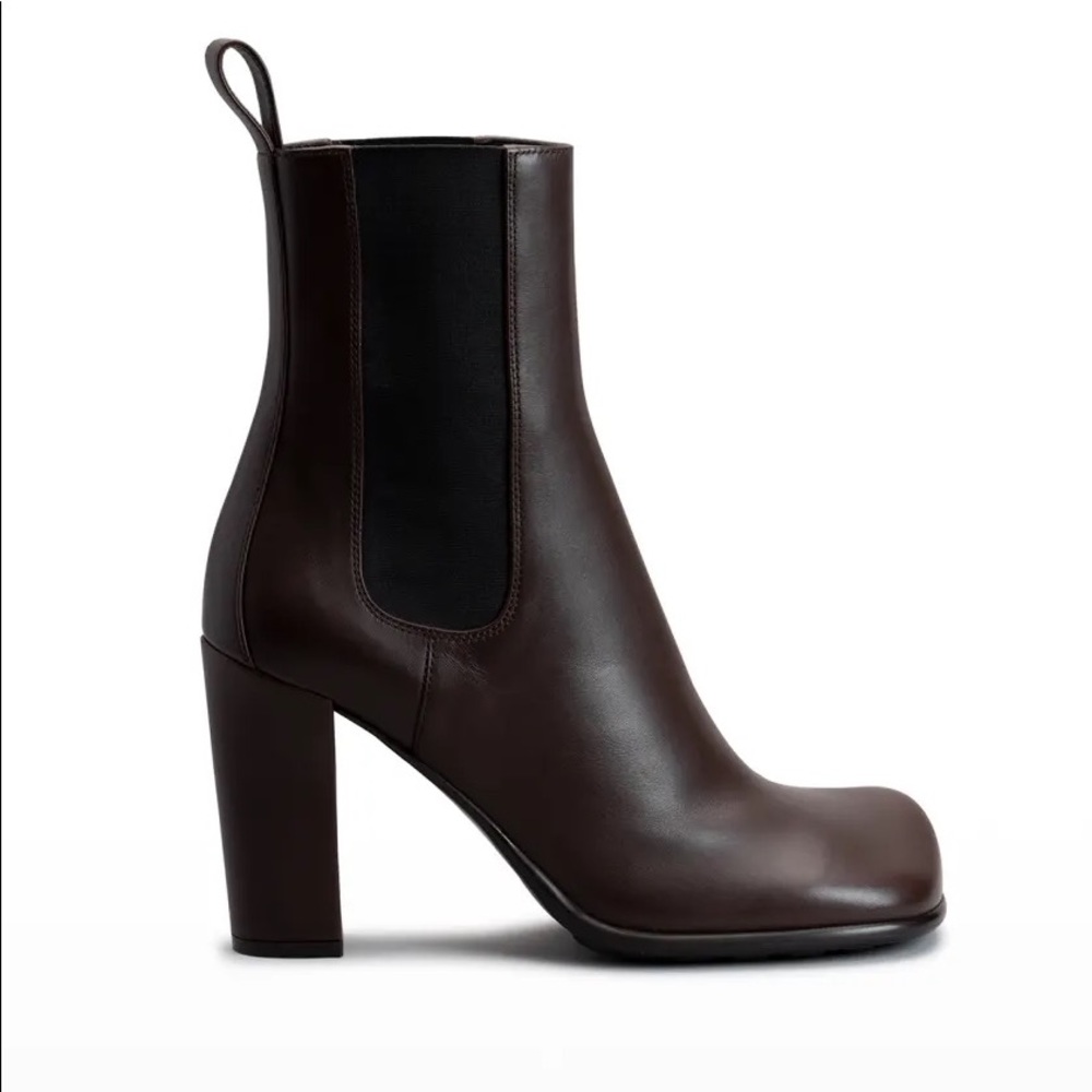 Bottega Veneta 90mm Chelsea Block-Heel Booties - Picture 3 of 9